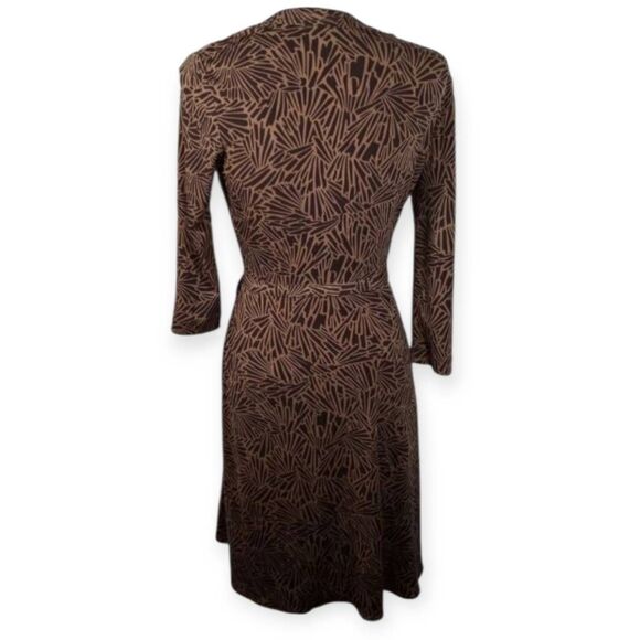 BCBGMAXAZRIA BROWN & CREAM WRAP DRESS SZ.SP EUC - Picture 5 of 7